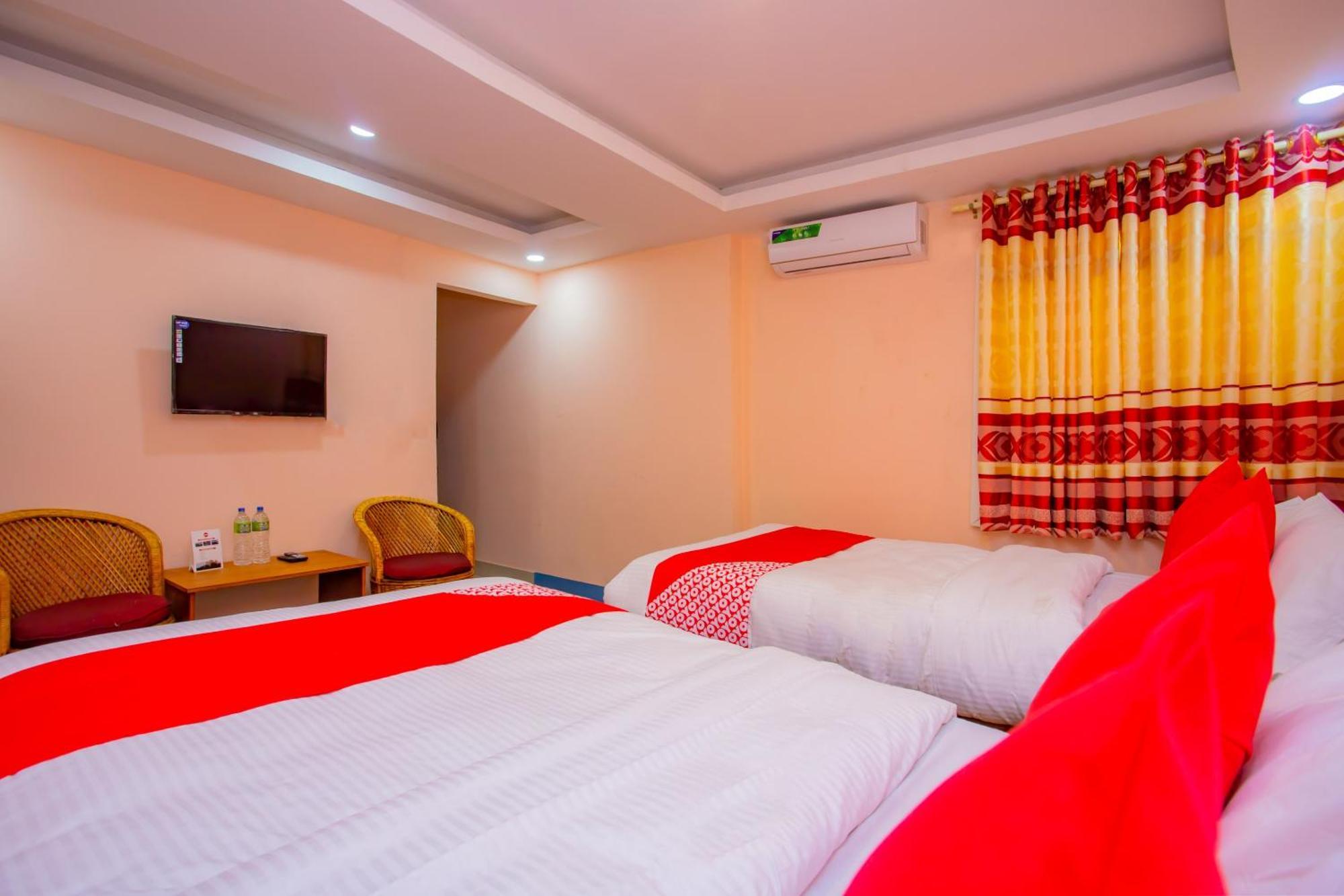 Oyo 589 Hotel Trimurti Катманду Экстерьер фото